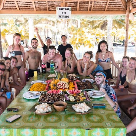 Mad Monkey Hostel Siargao (Adults Only) Хенерал Луна Екстериор снимка