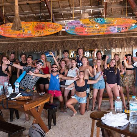 Mad Monkey Hostel Siargao (Adults Only) Хенерал Луна Екстериор снимка