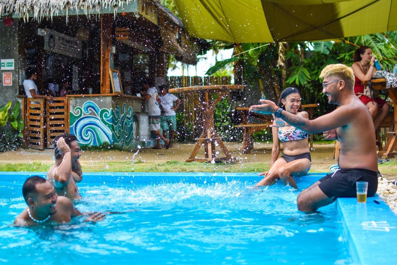 Mad Monkey Hostel Siargao (Adults Only) Хенерал Луна Екстериор снимка