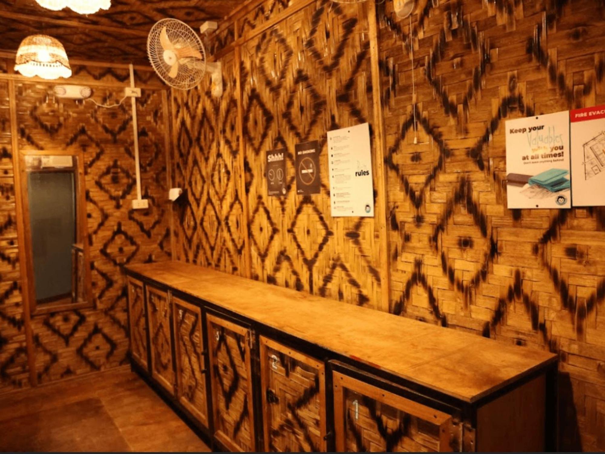 Mad Monkey Hostel Siargao (Adults Only) Хенерал Луна Екстериор снимка