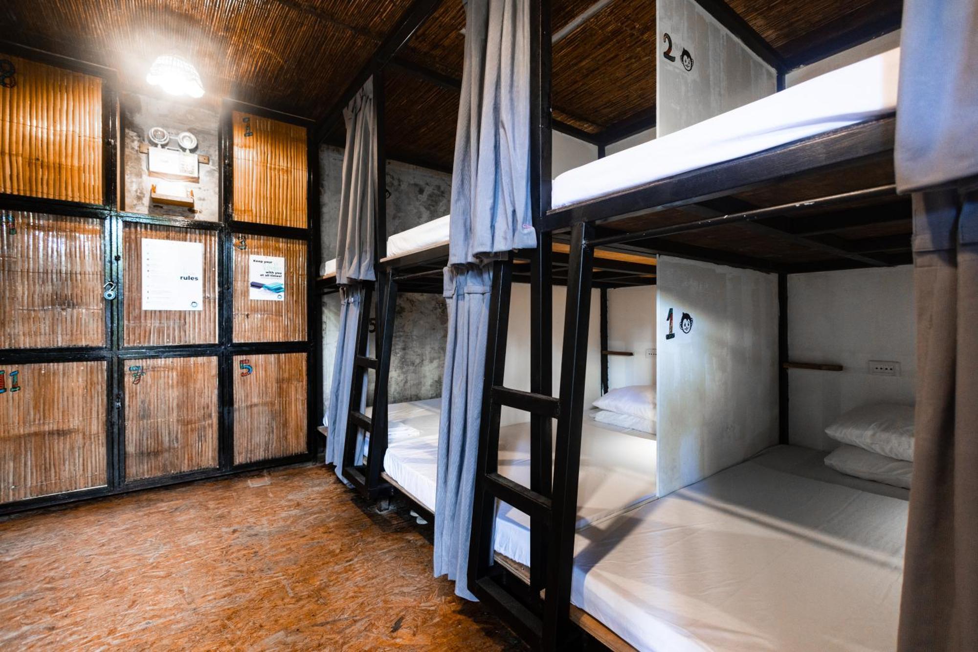 Mad Monkey Hostel Siargao (Adults Only) Хенерал Луна Екстериор снимка