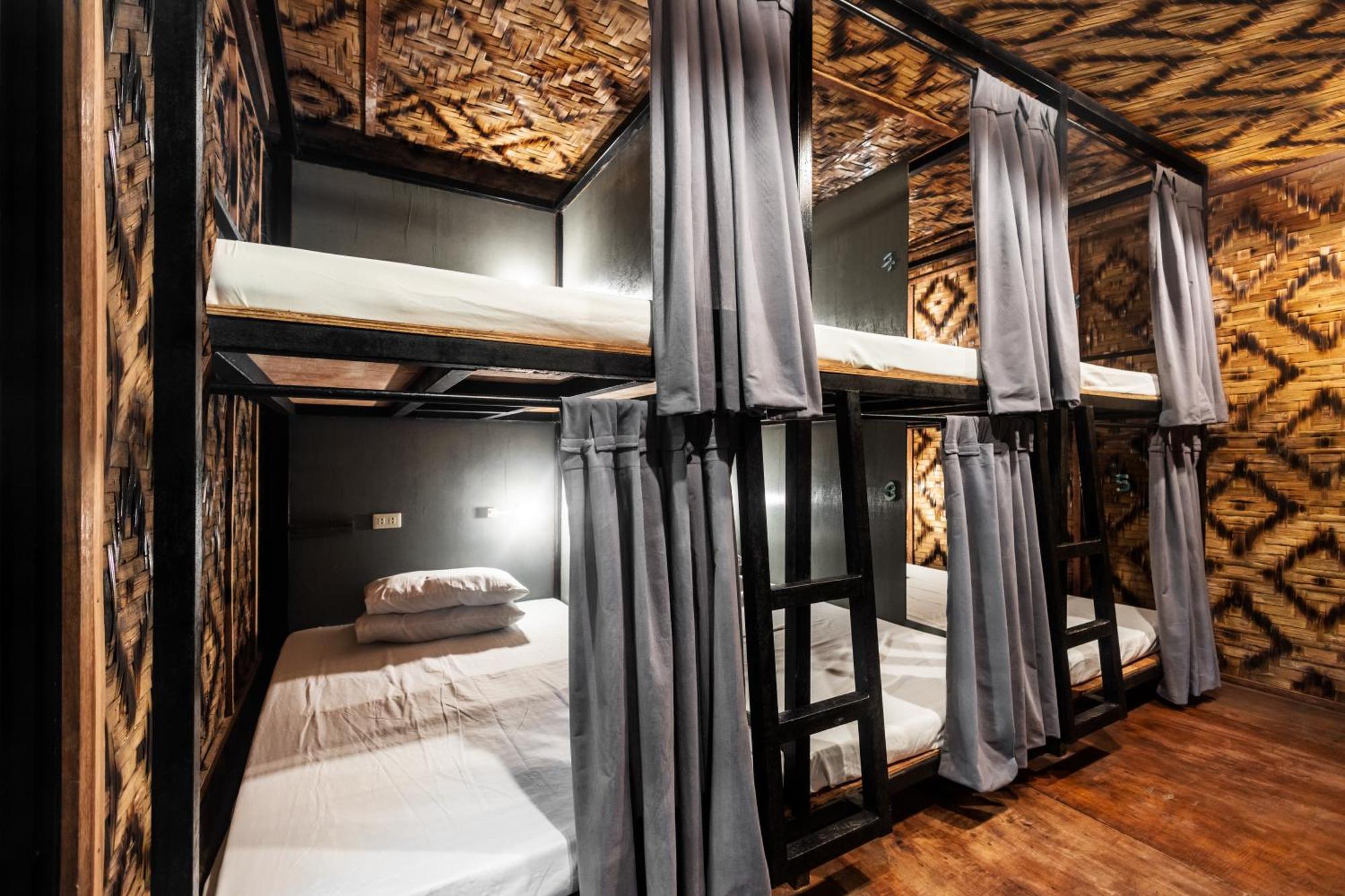 Mad Monkey Hostel Siargao (Adults Only) Хенерал Луна Екстериор снимка