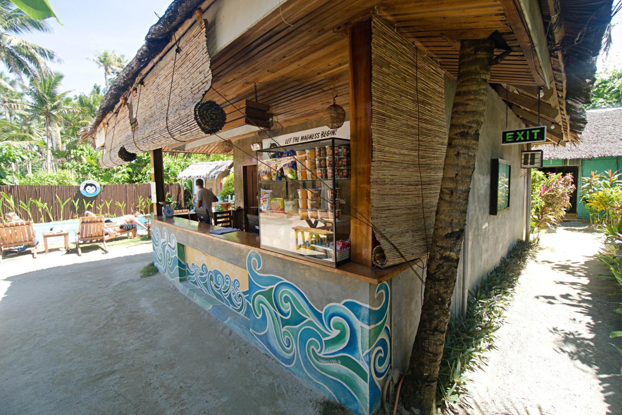 Mad Monkey Hostel Siargao (Adults Only) Хенерал Луна Екстериор снимка