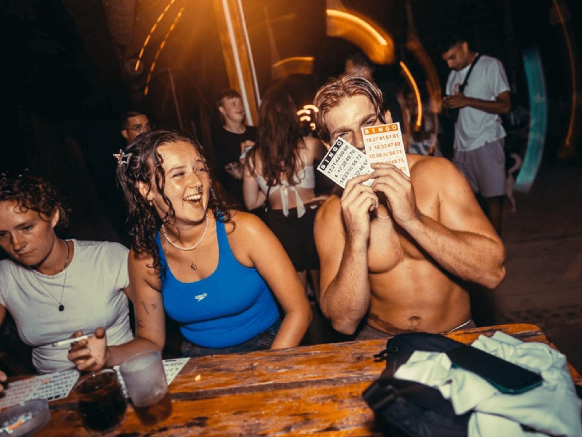 Mad Monkey Hostel Siargao (Adults Only) Хенерал Луна Екстериор снимка