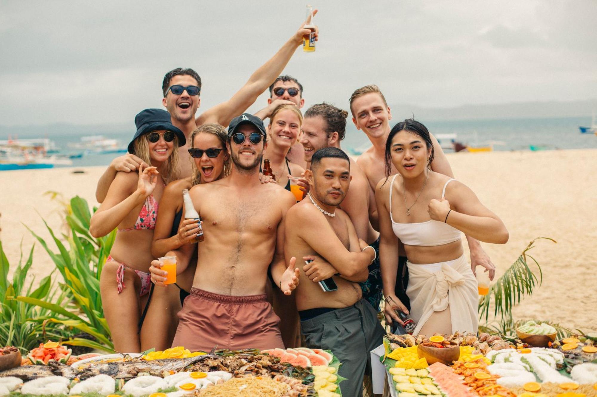 Mad Monkey Hostel Siargao (Adults Only) Хенерал Луна Екстериор снимка