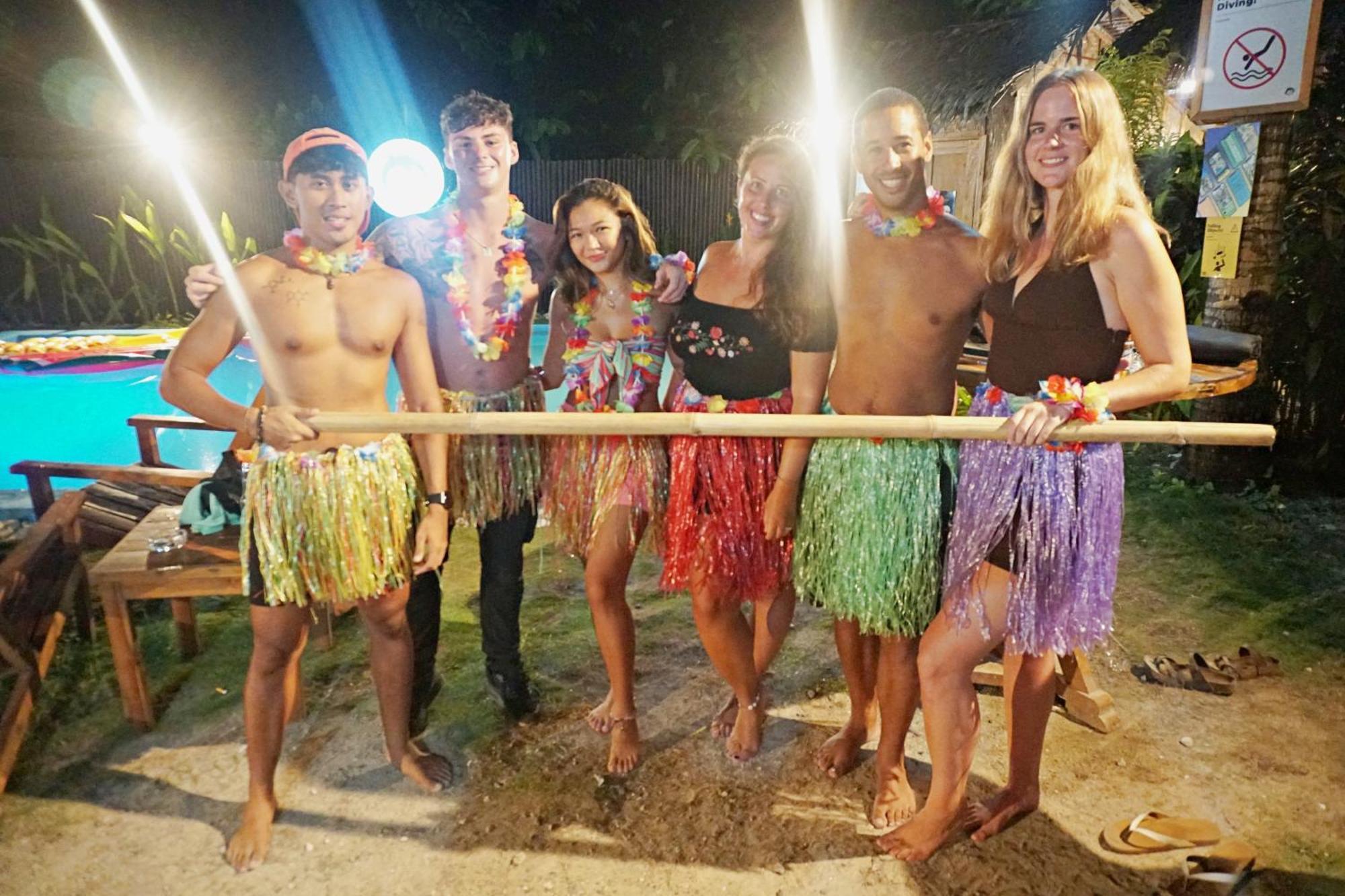 Mad Monkey Hostel Siargao (Adults Only) Хенерал Луна Екстериор снимка