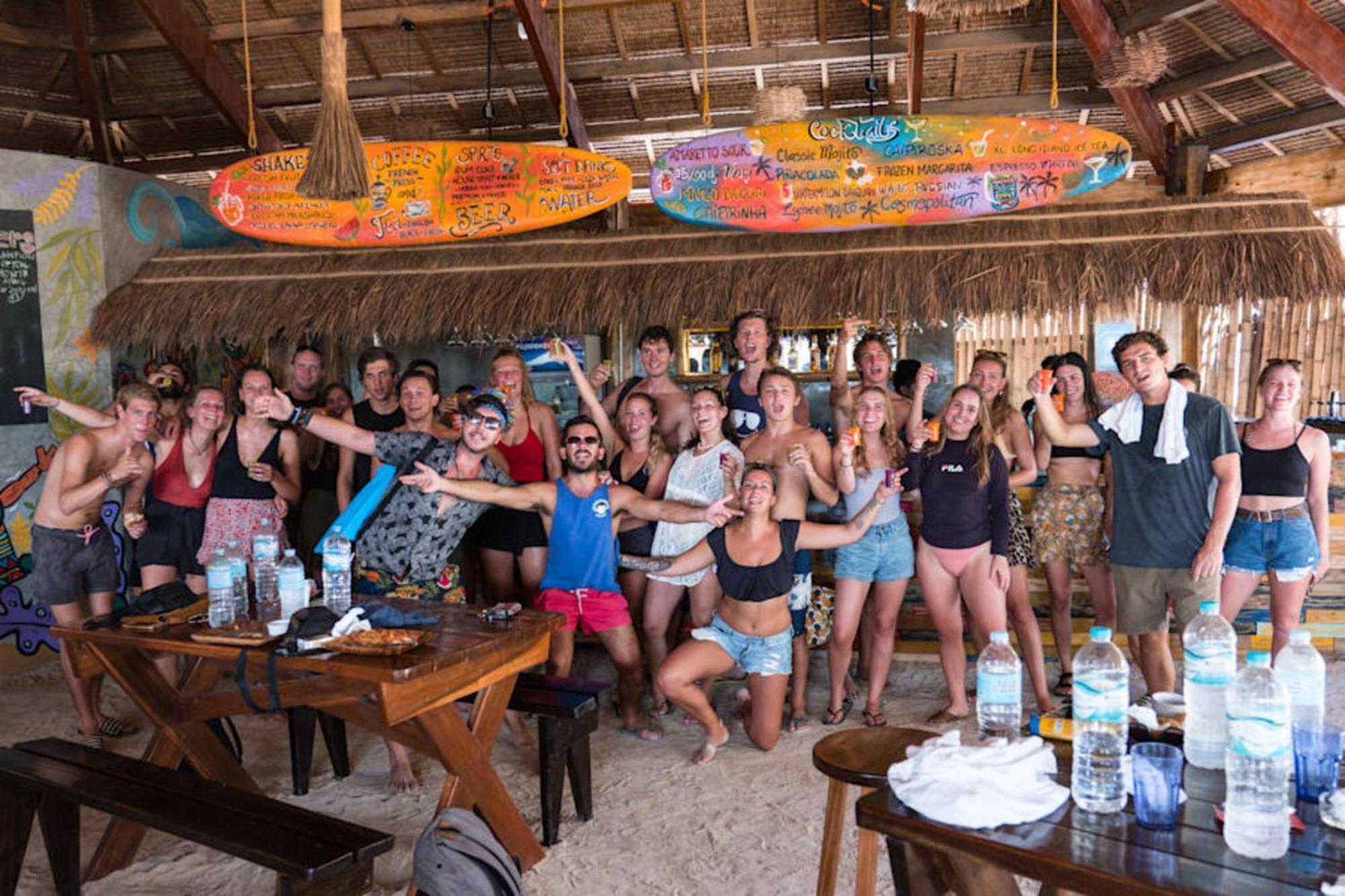 Mad Monkey Hostel Siargao (Adults Only) Хенерал Луна Екстериор снимка